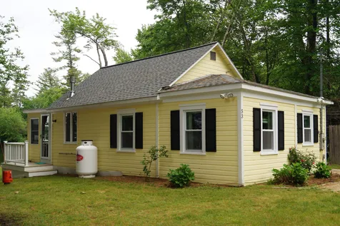 53 South Shore Road Pelham NH 03076
