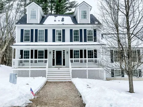 54 Lamprey Village Drive Epping NH 03042