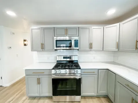 54 Lamprey Village Drive Epping NH 03042
