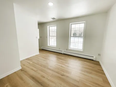 54 Lamprey Village Drive Epping NH 03042
