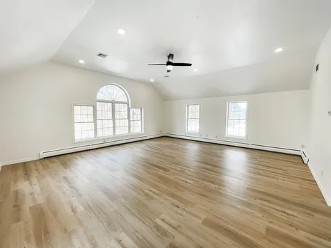 54 Lamprey Village Drive Epping NH 03042