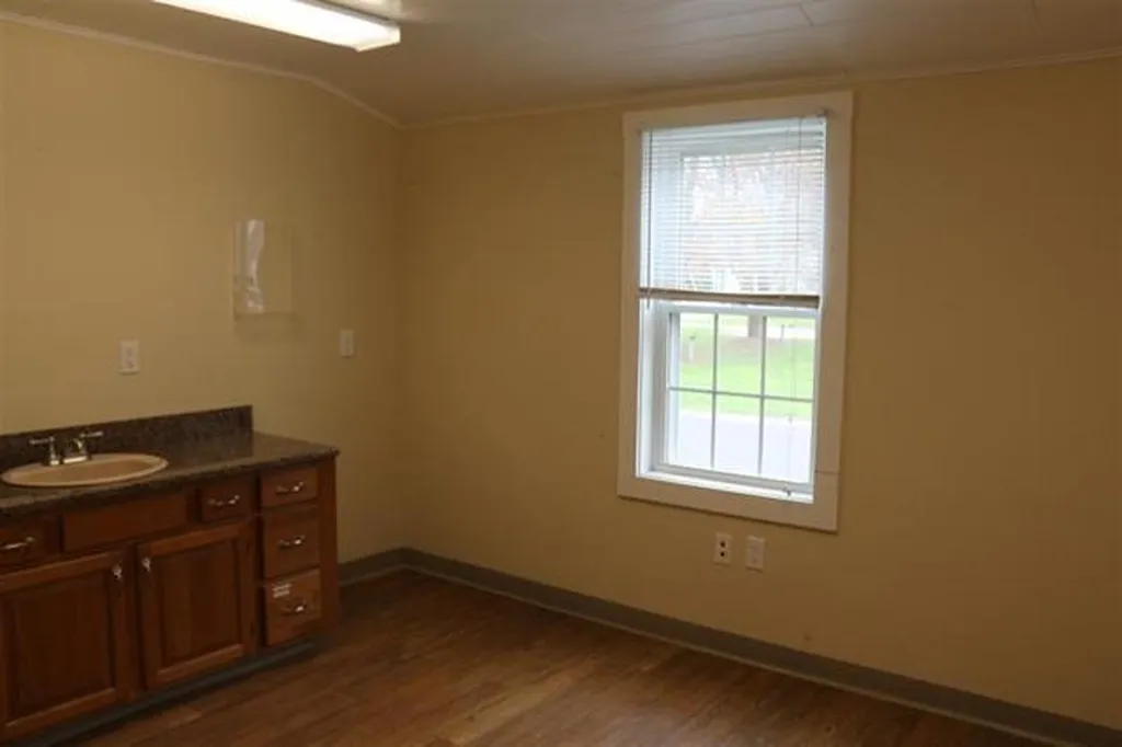 245 S Main Street Wolfeboro NH 03894