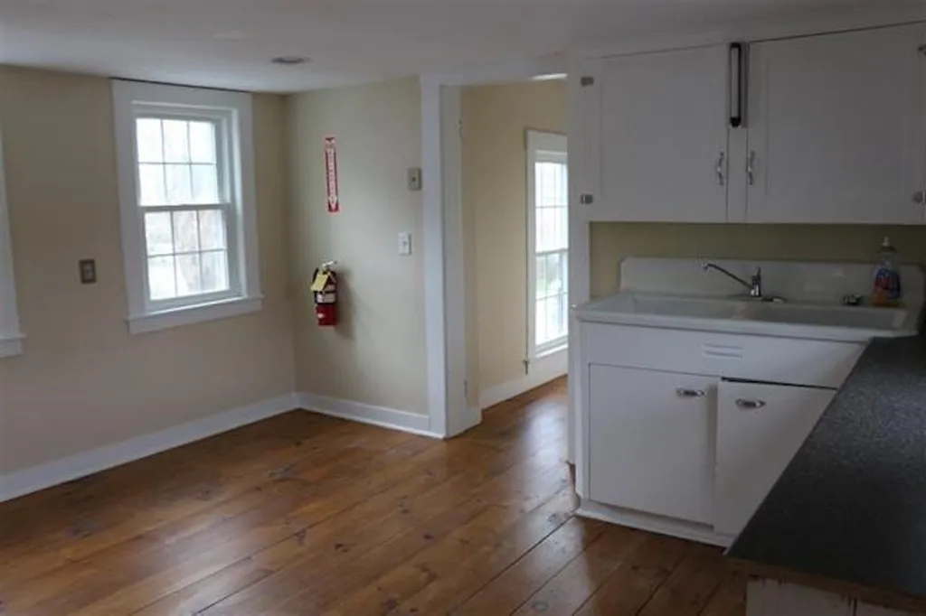 245 S Main Street Wolfeboro NH 03894