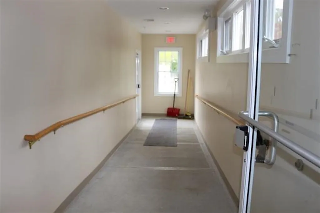 245 S Main Street Wolfeboro NH 03894