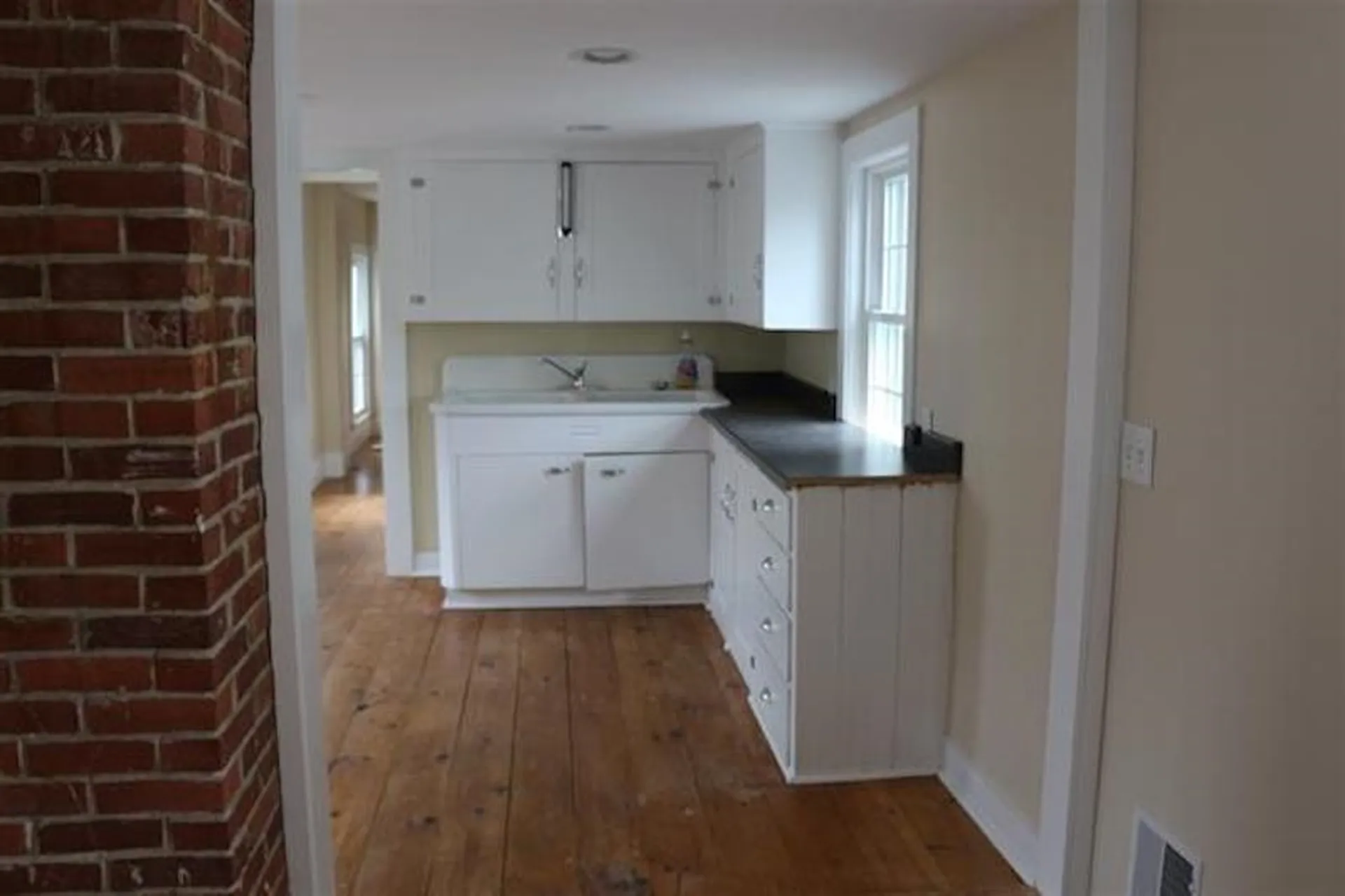 245 S Main Street Wolfeboro NH 03894