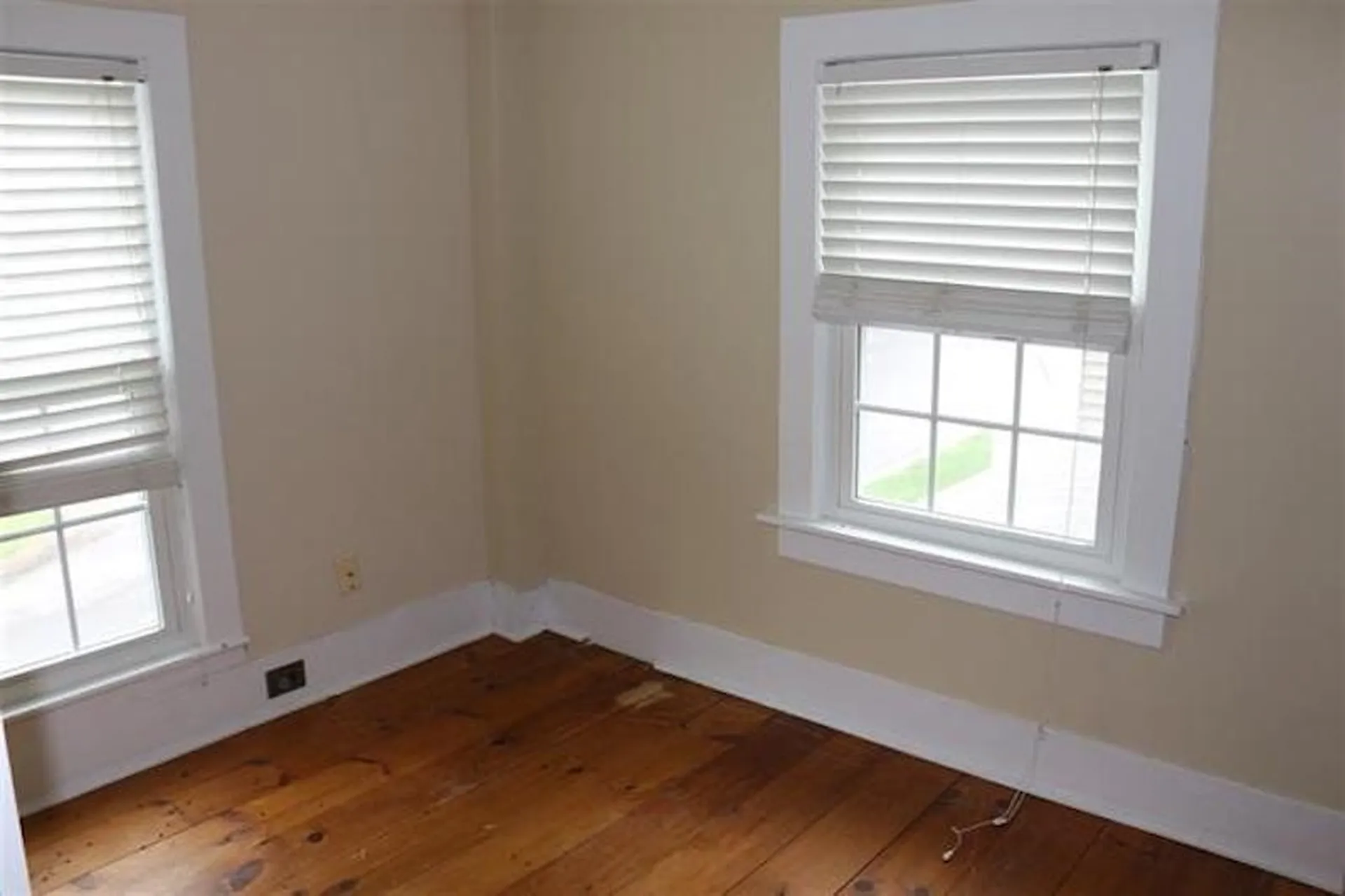 245 S Main Street Wolfeboro NH 03894