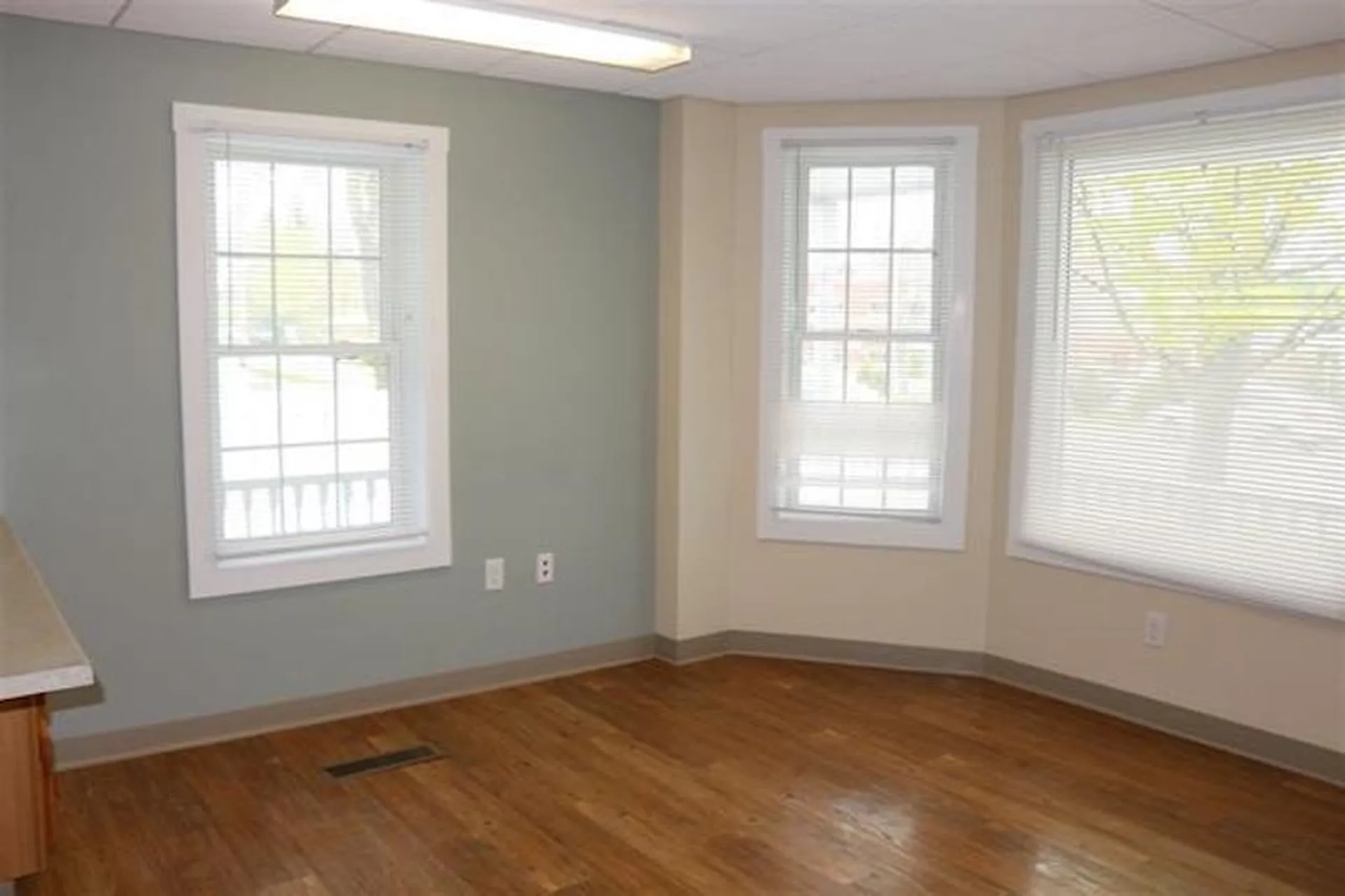 245 S Main Street Wolfeboro NH 03894