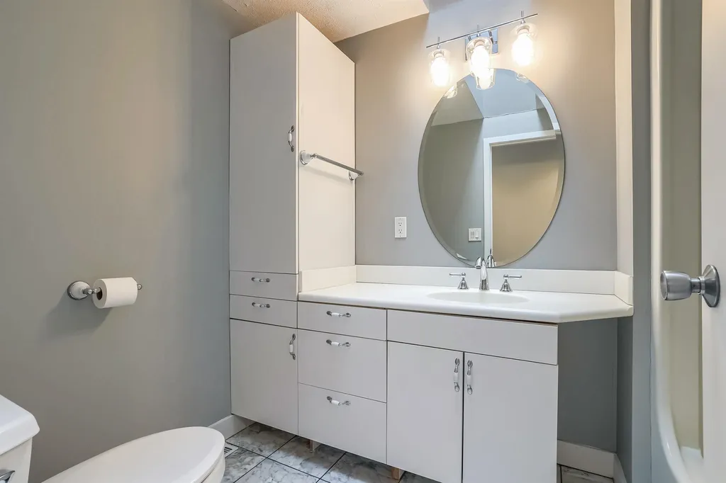 5 Alfred Drive Salem NH 03079