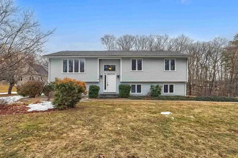 5 Alfred Drive Salem NH 03079