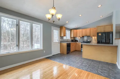 5 Alfred Drive Salem NH 03079
