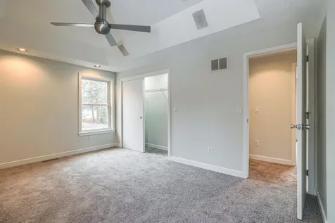 5 Alfred Drive Salem NH 03079