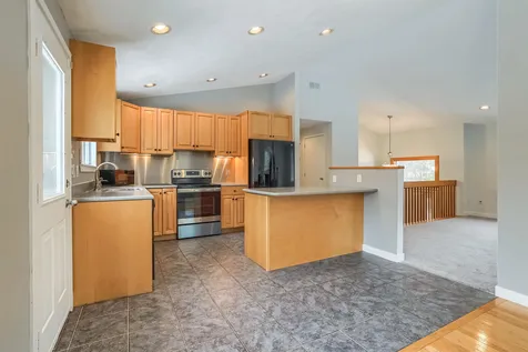 5 Alfred Drive Salem NH 03079
