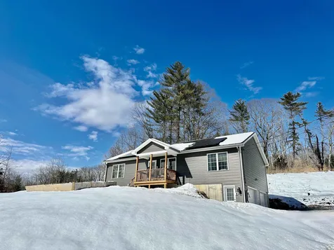 137 Parade Road Barnstead NH 03218