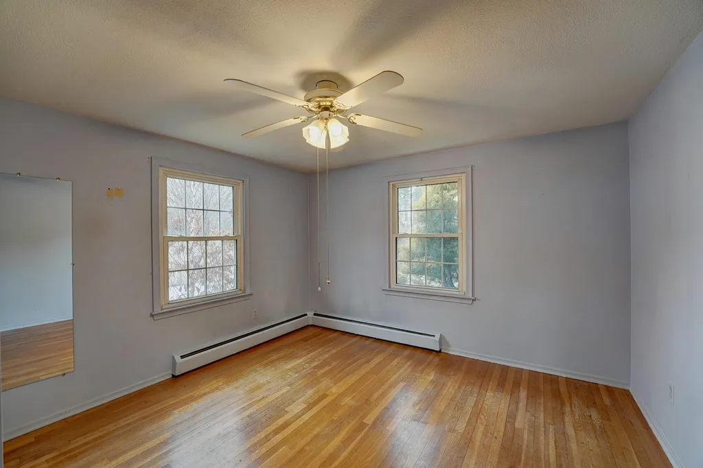 61 Post Road North Hampton NH 03862