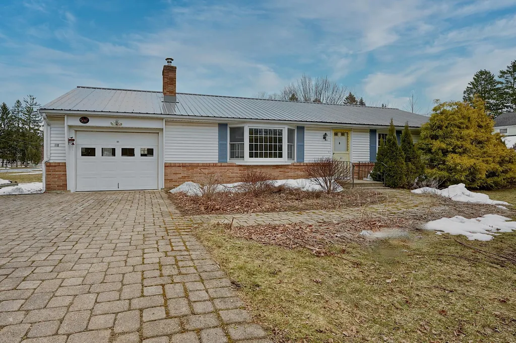 61 Post Road North Hampton NH 03862