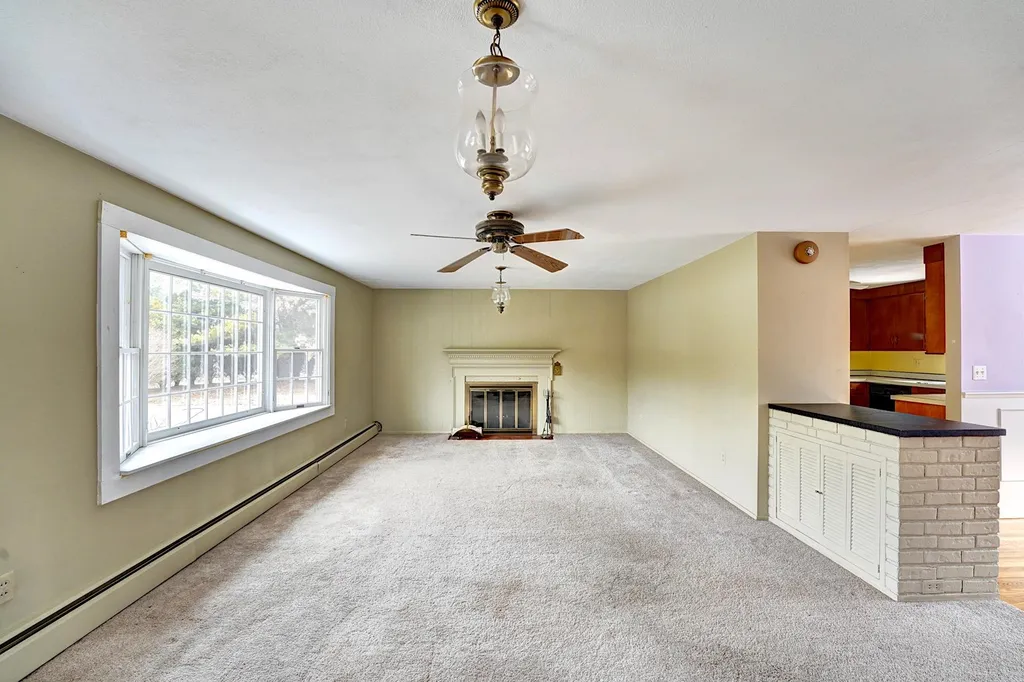 61 Post Road North Hampton NH 03862
