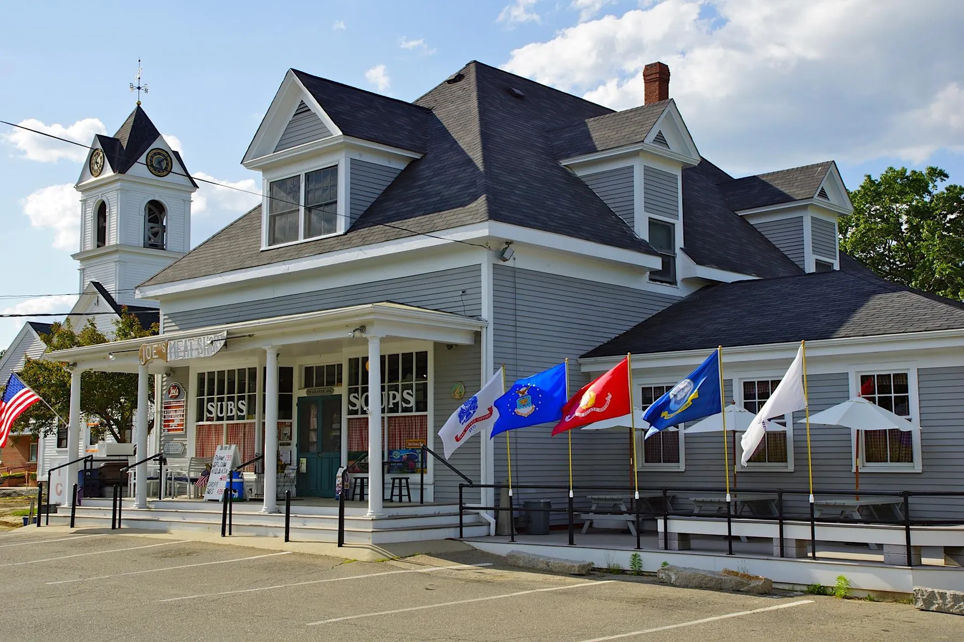 61 Post Road North Hampton NH 03862