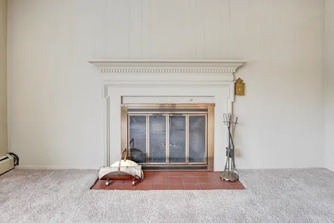 61 Post Road North Hampton NH 03862