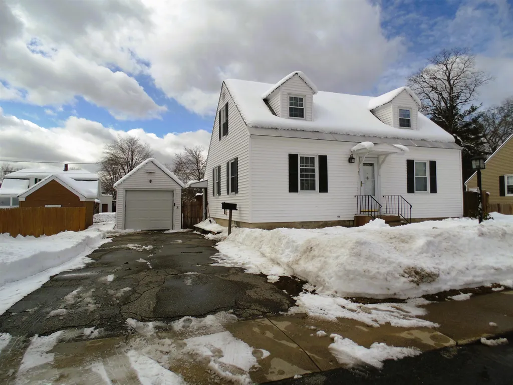 2 Bessie Avenue Claremont NH 03743