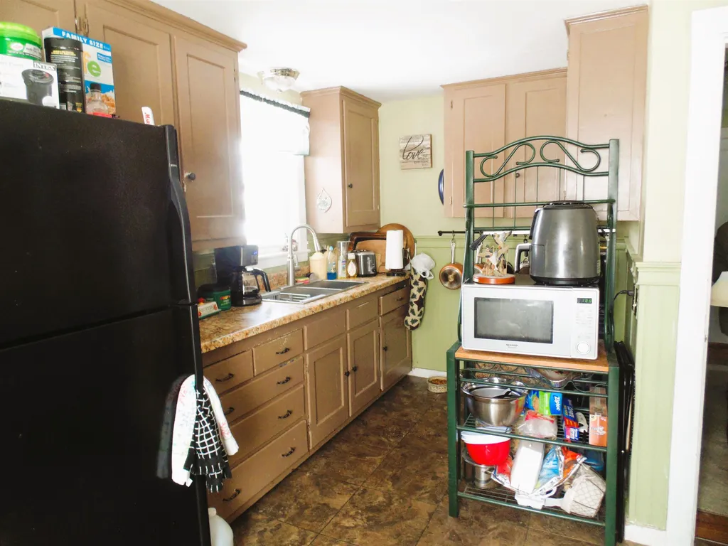 2 Bessie Avenue Claremont NH 03743