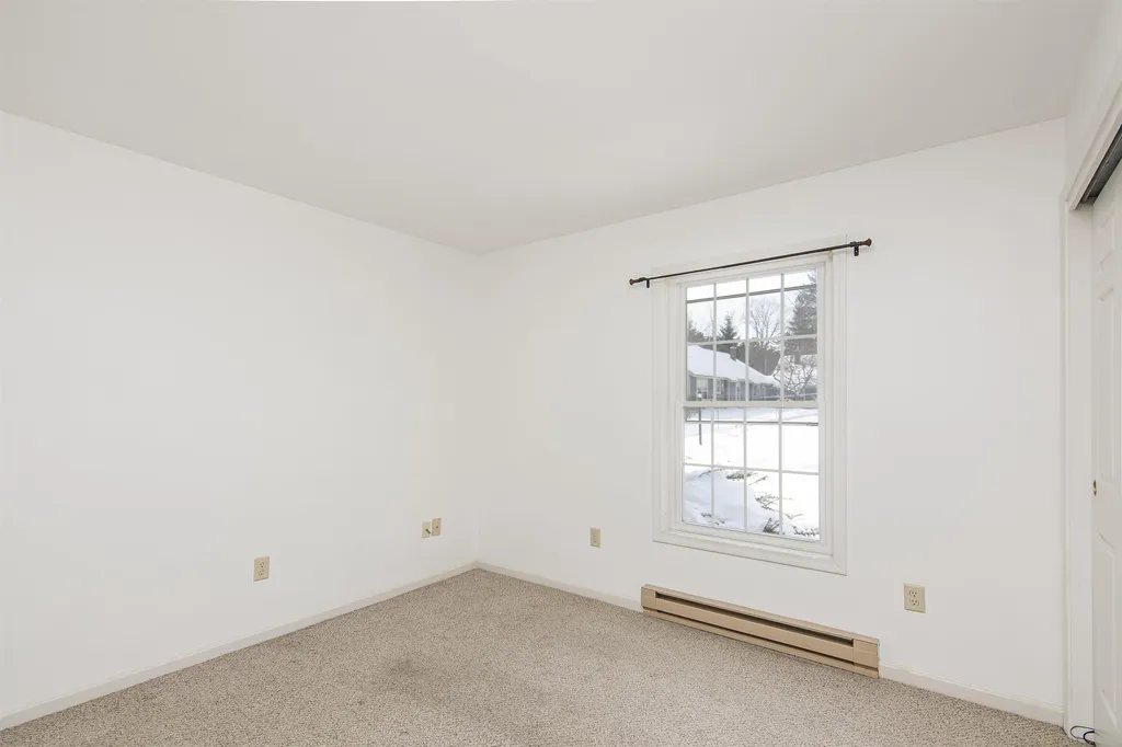 27 Conifer Court Burlington VT 05401