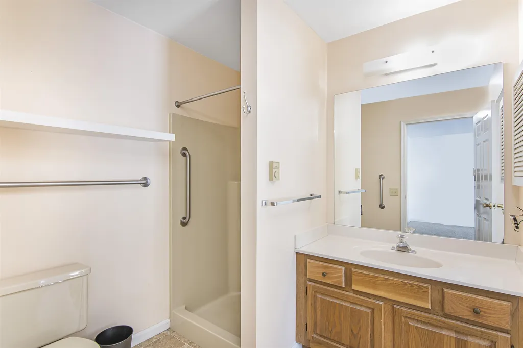 27 Conifer Court Burlington VT 05401