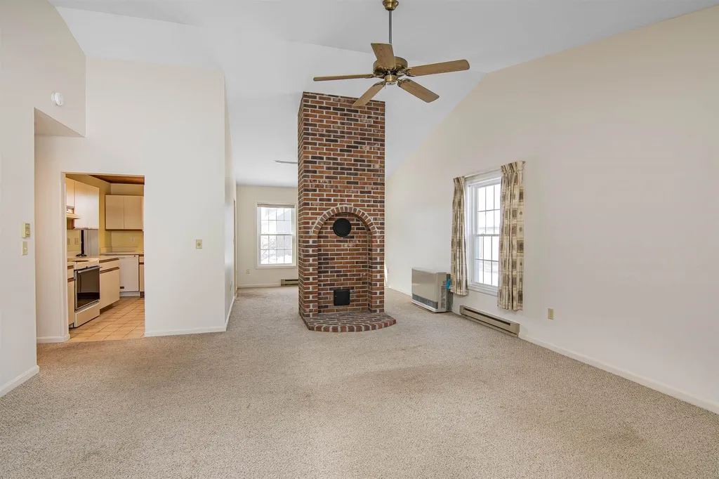27 Conifer Court Burlington VT 05401