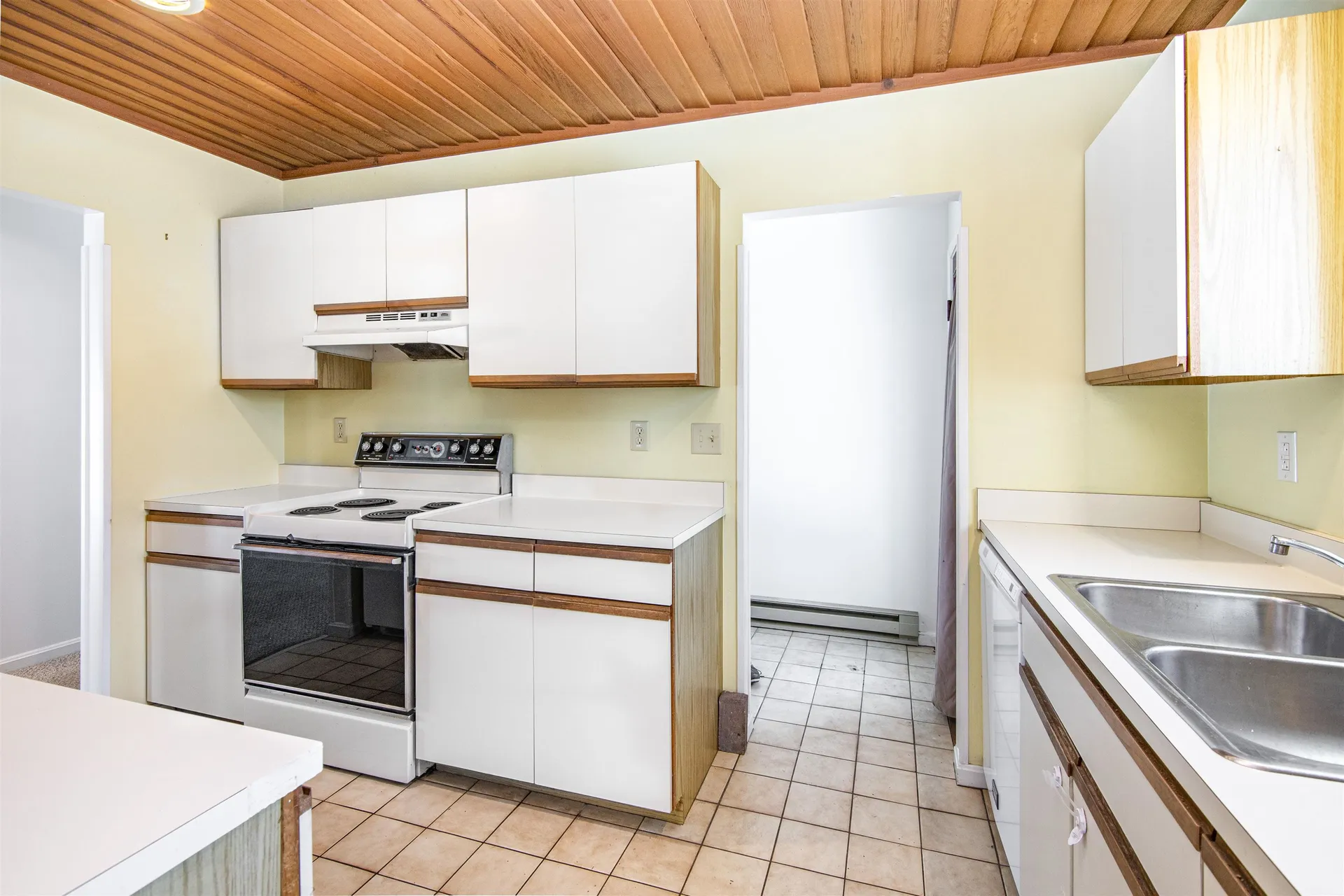 27 Conifer Court Burlington VT 05401