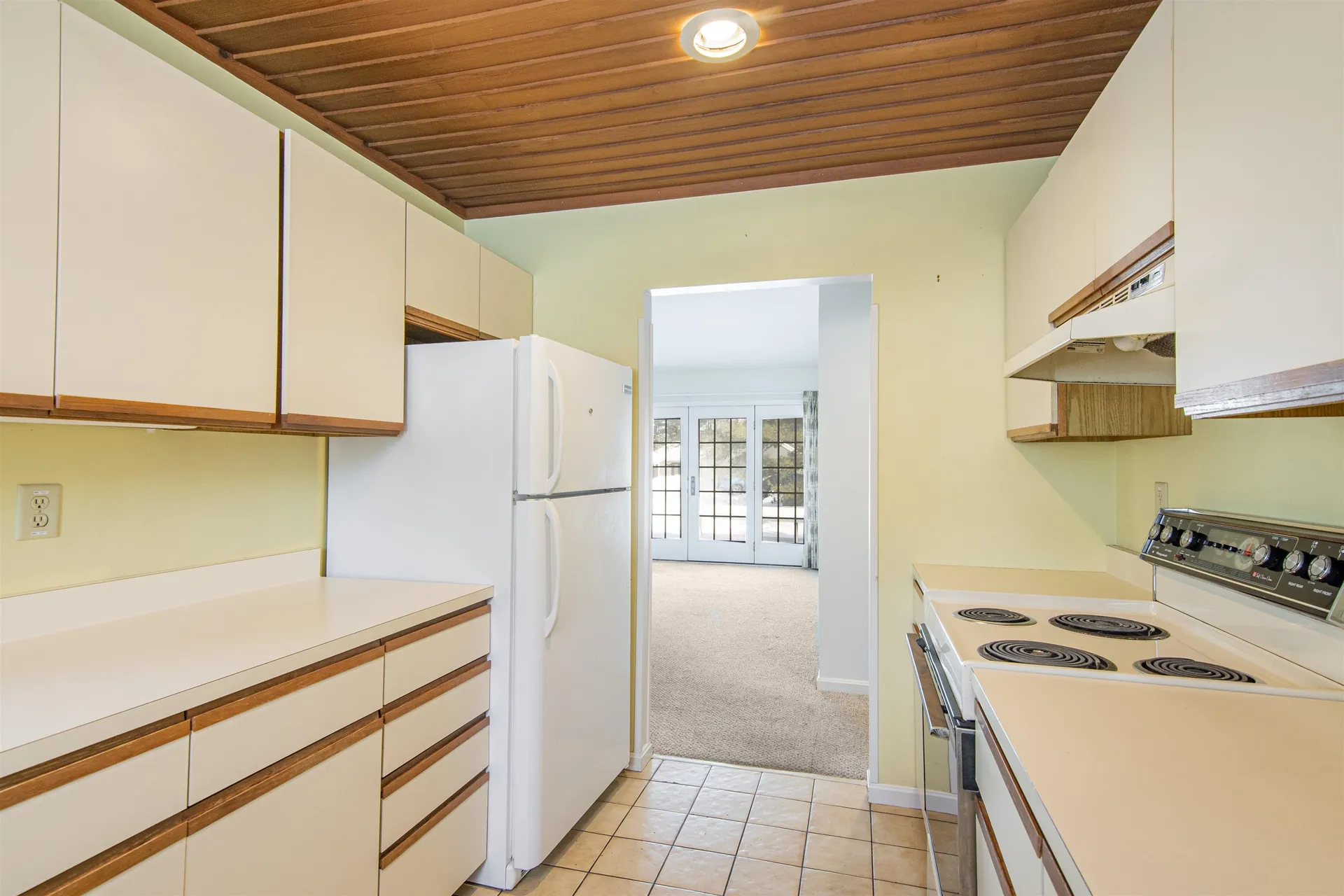 27 Conifer Court Burlington VT 05401