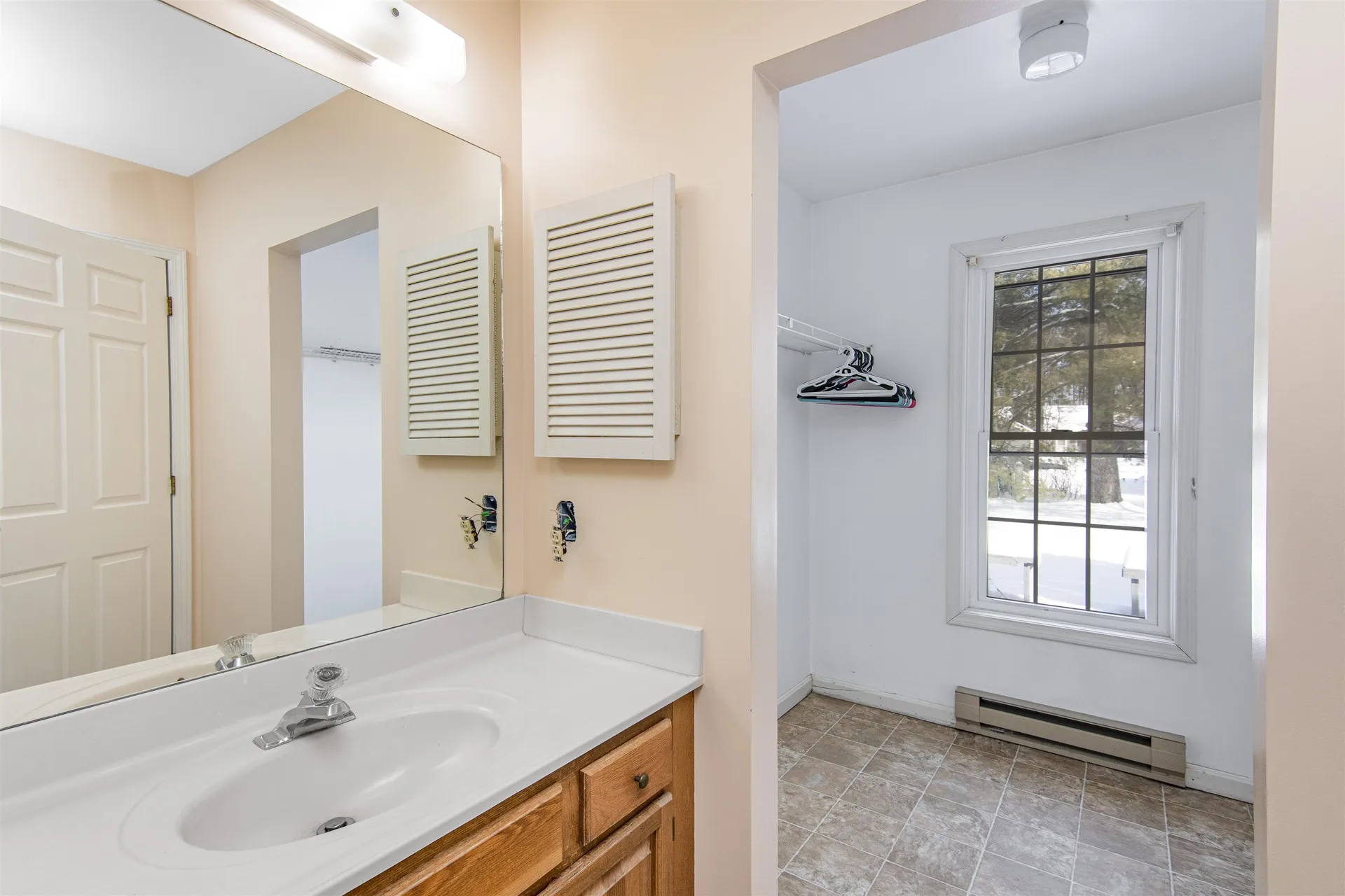 27 Conifer Court Burlington VT 05401