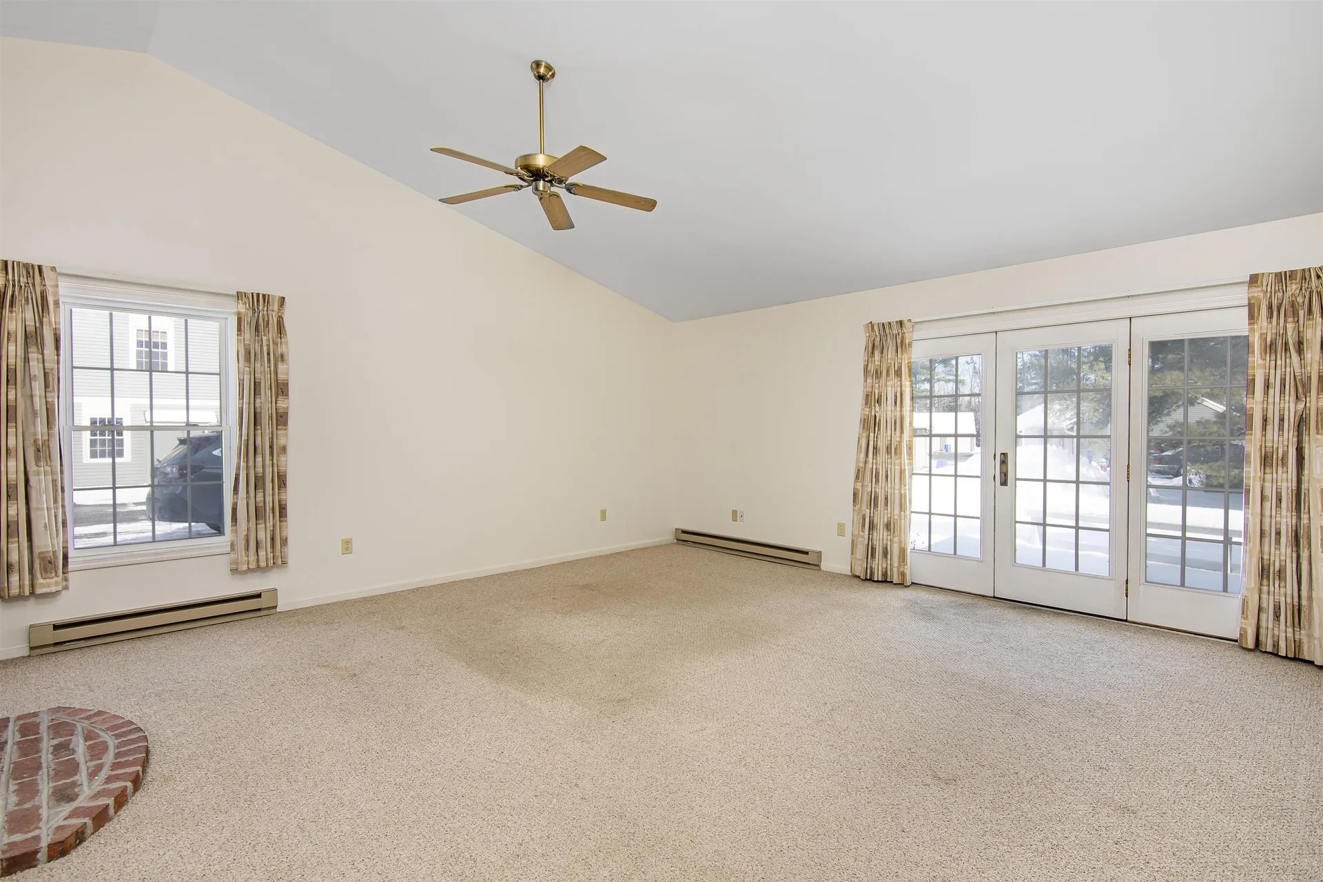 27 Conifer Court Burlington VT 05401