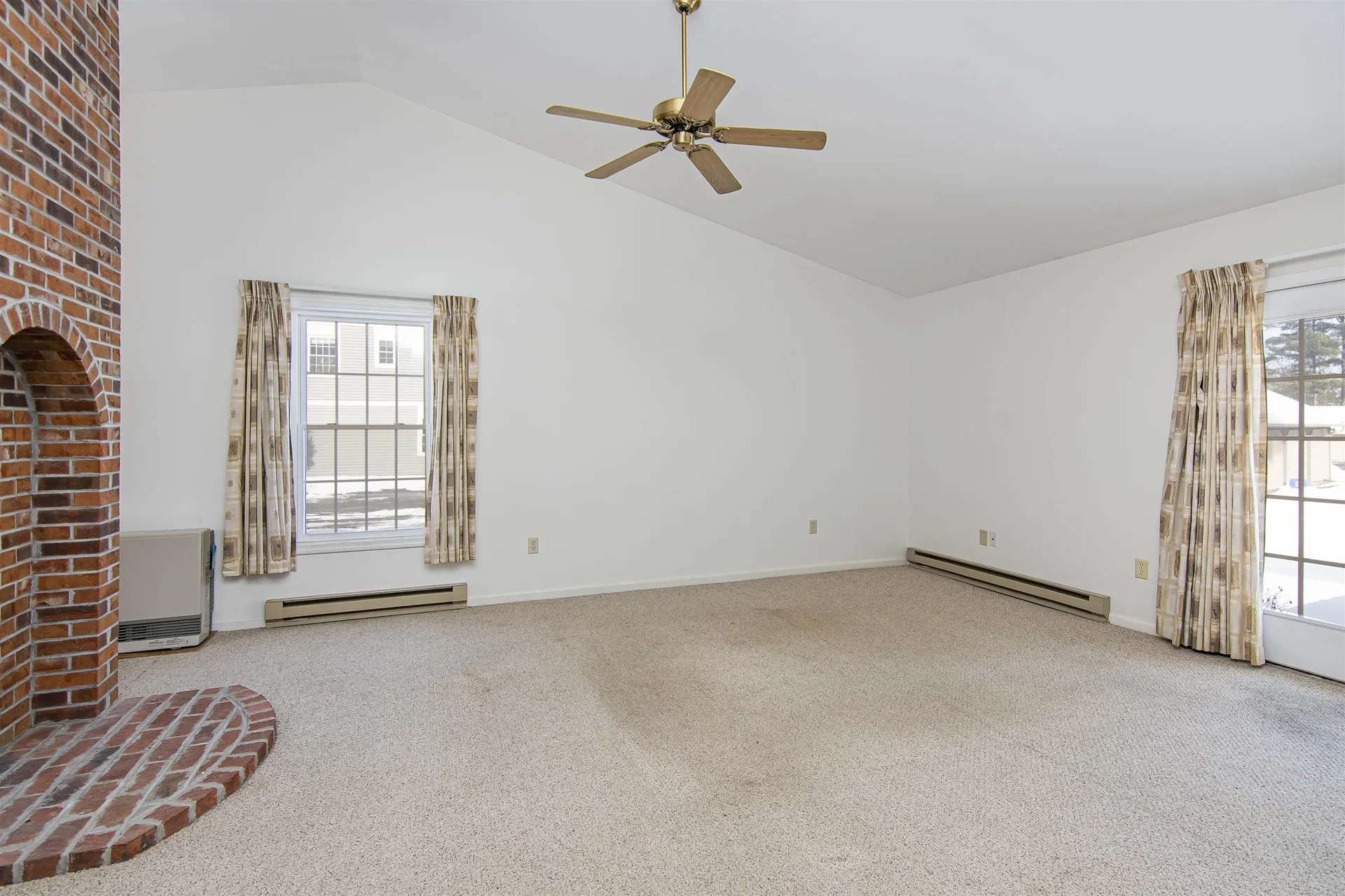 27 Conifer Court Burlington VT 05401