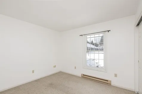 27 Conifer Court Burlington VT 05401