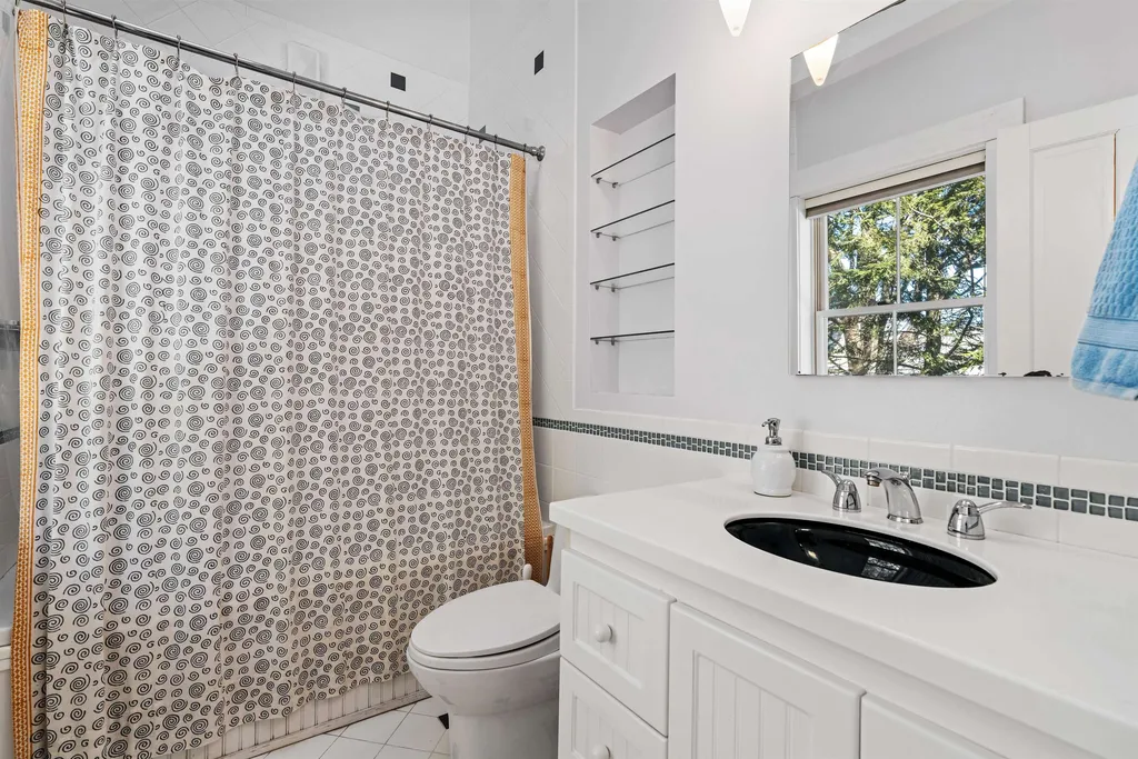 11 Pleasant Street Hanover NH 03755
