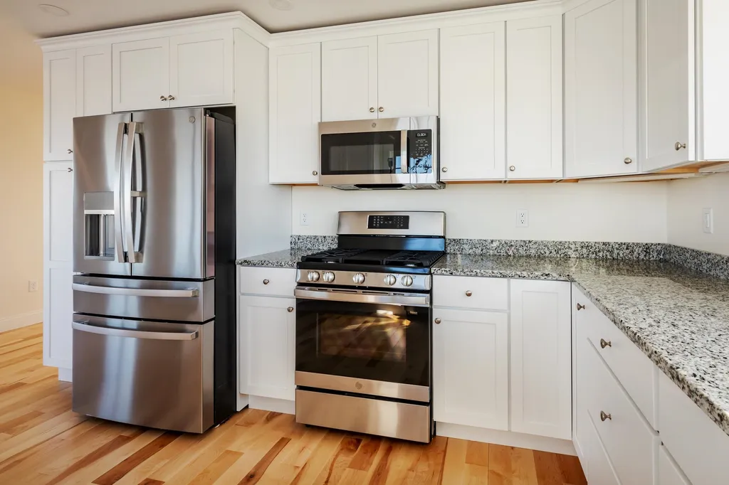 82 Island Path Hampton NH 03842