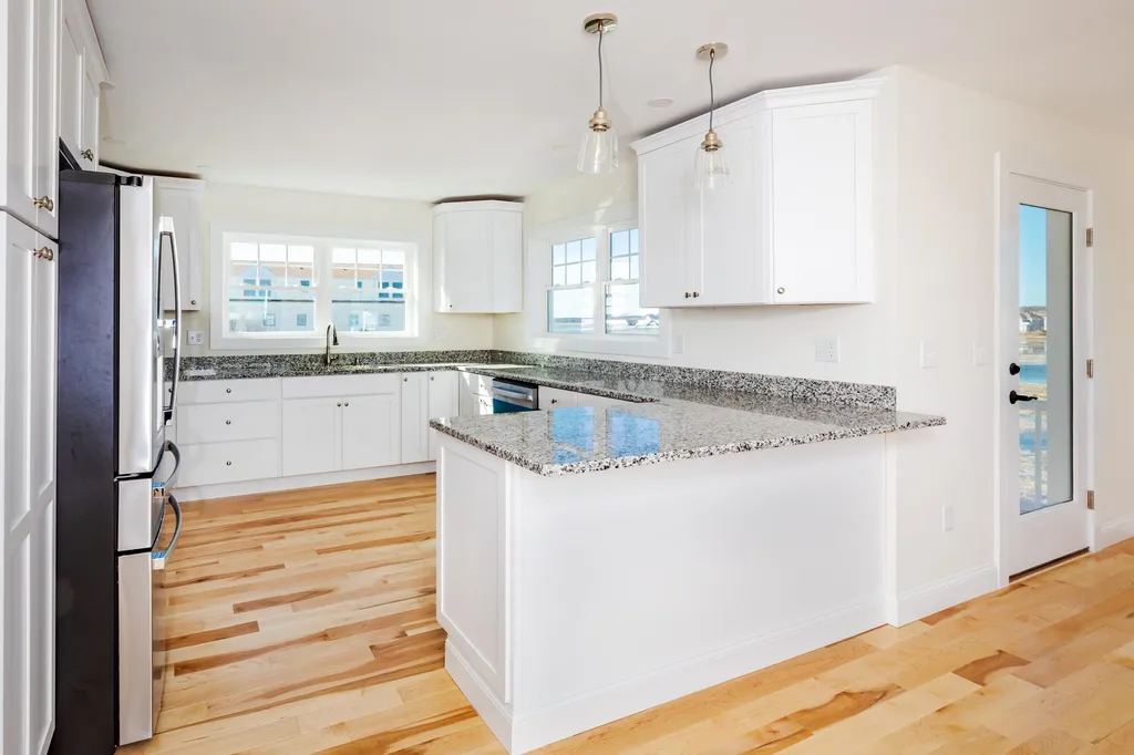 82 Island Path Hampton NH 03842