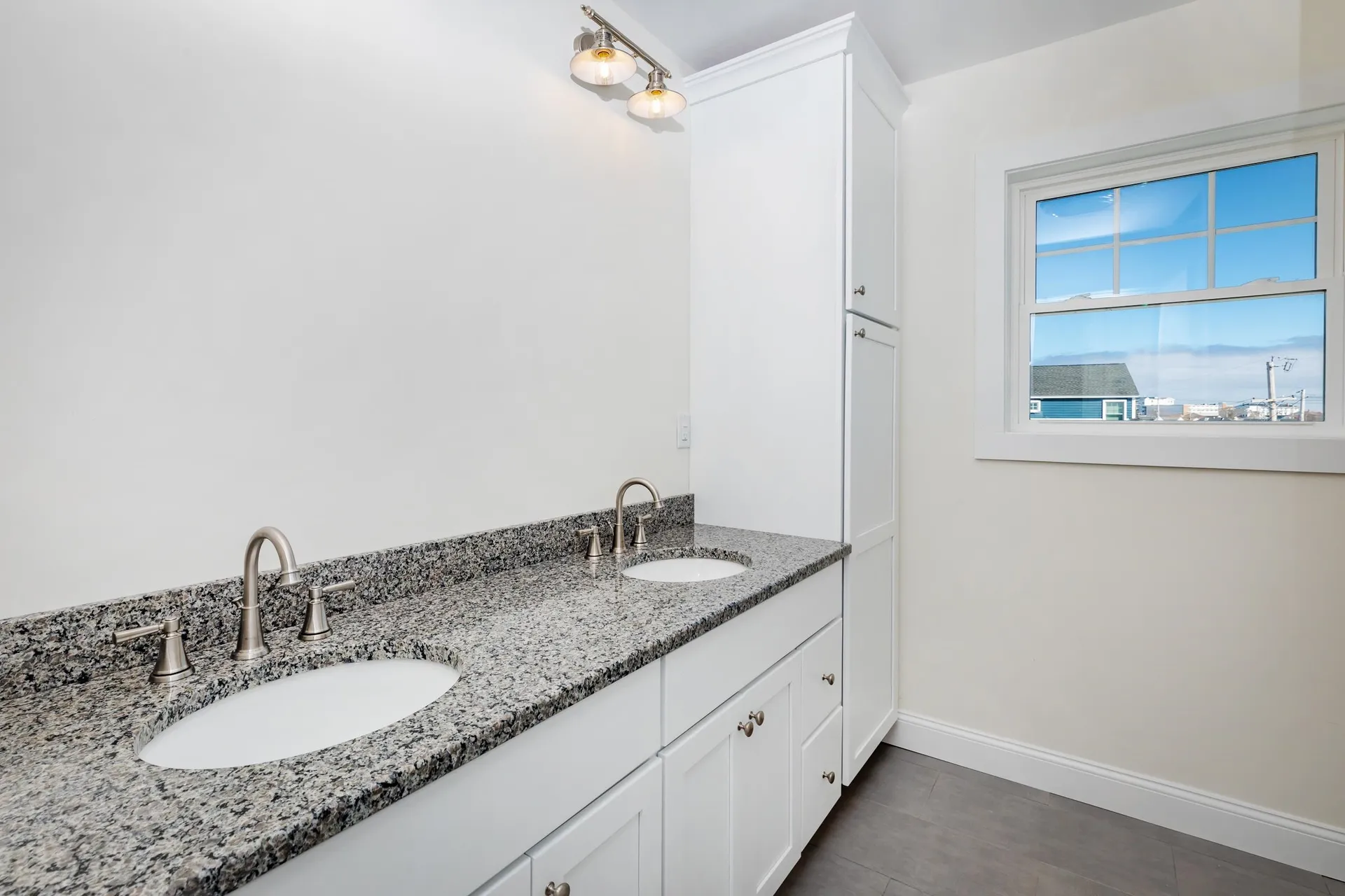 82 Island Path Hampton NH 03842