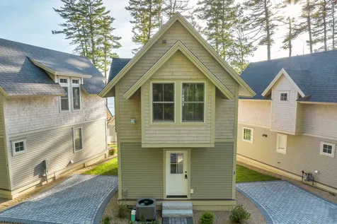 109 Weirs Boulevard Laconia NH 03246