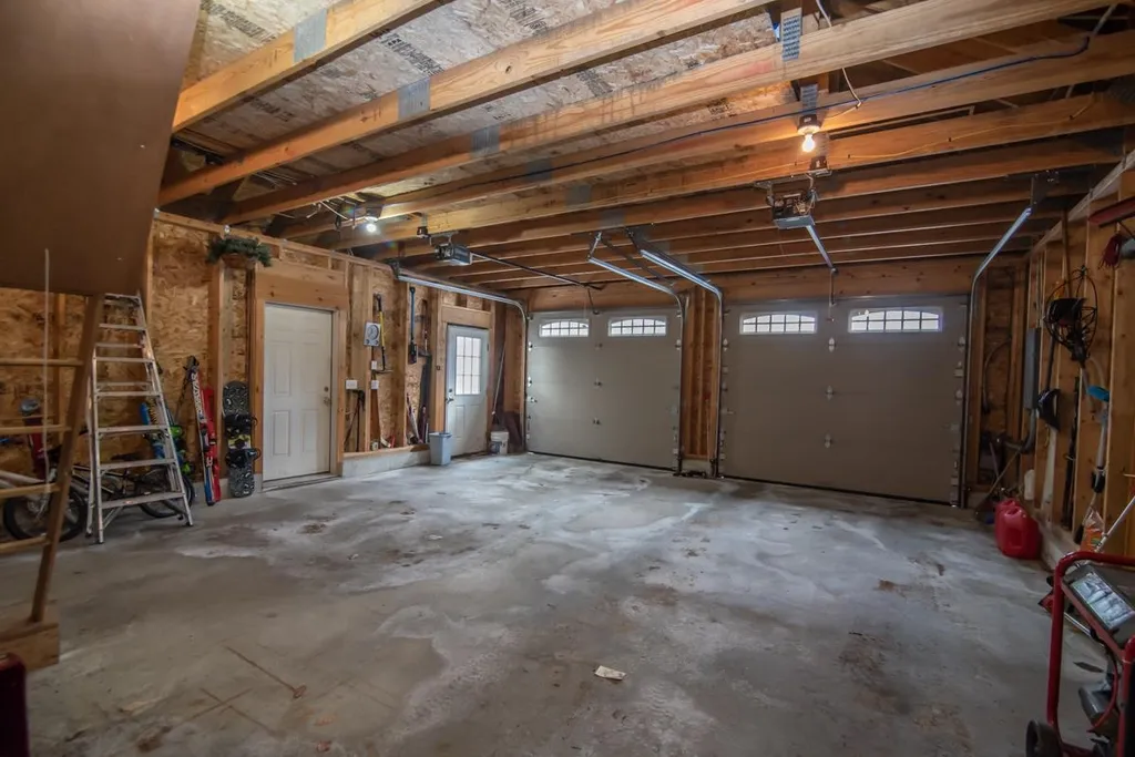 7 Acorn Drive Alton NH 03810