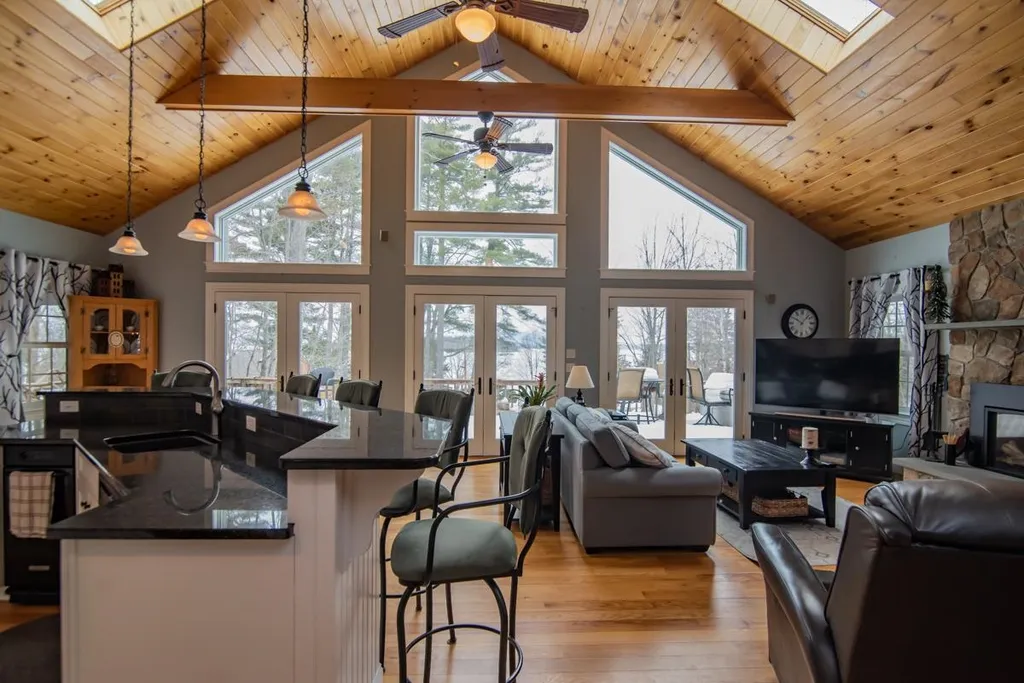 7 Acorn Drive Alton NH 03810