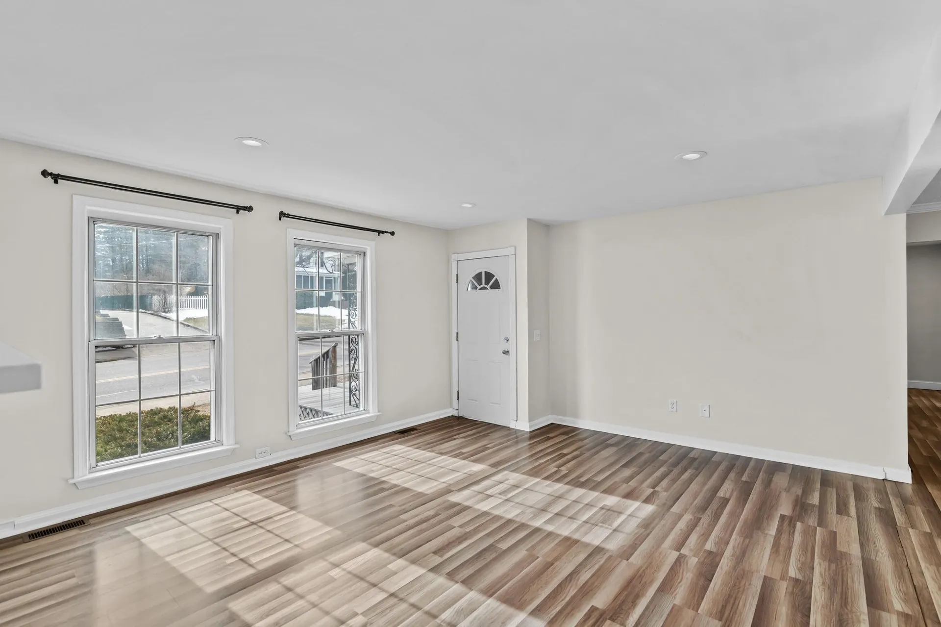 85 Mast Road Manchester NH 03102