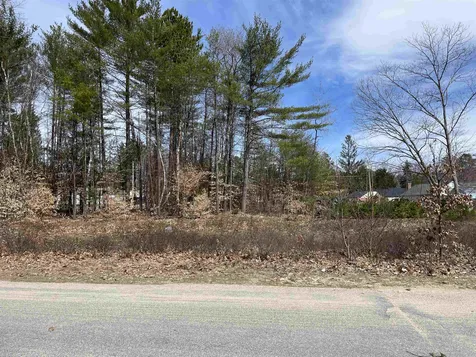 Greemore Road Meredith NH 03253