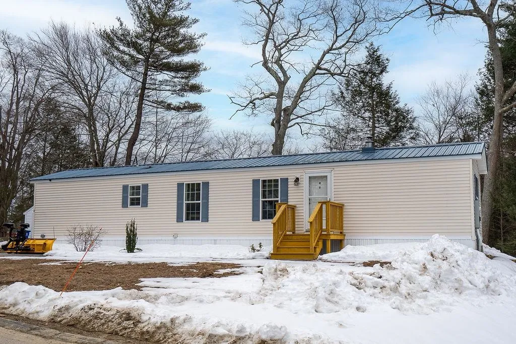 4 Michael Avenue Exeter NH 03833
