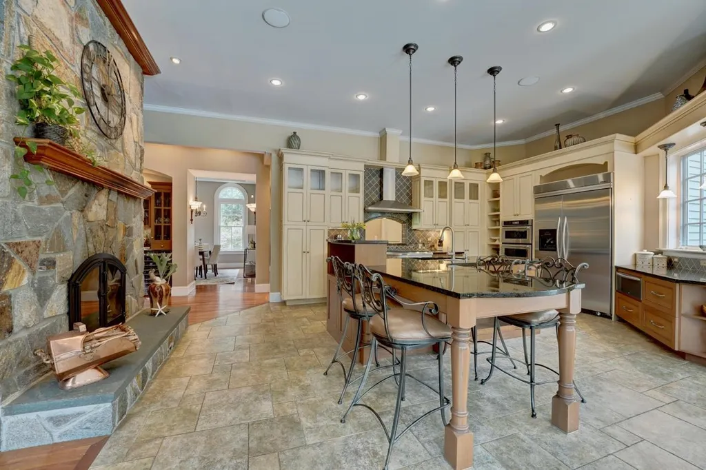 12 Whitehorse Drive Rye NH 03870