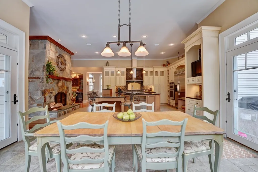 12 Whitehorse Drive Rye NH 03870
