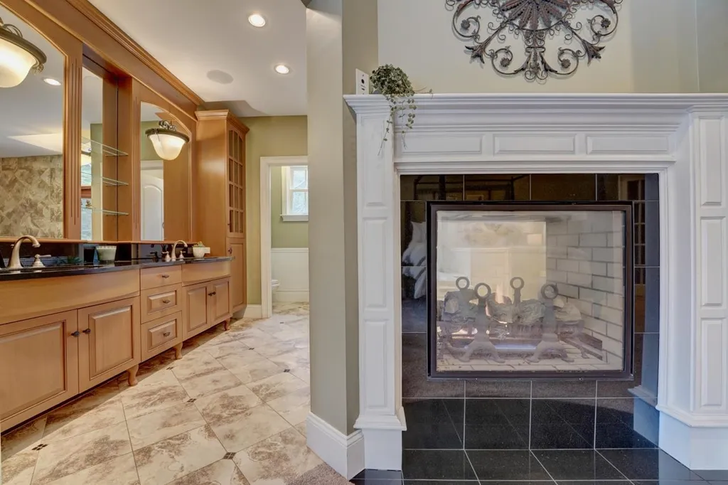 12 Whitehorse Drive Rye NH 03870
