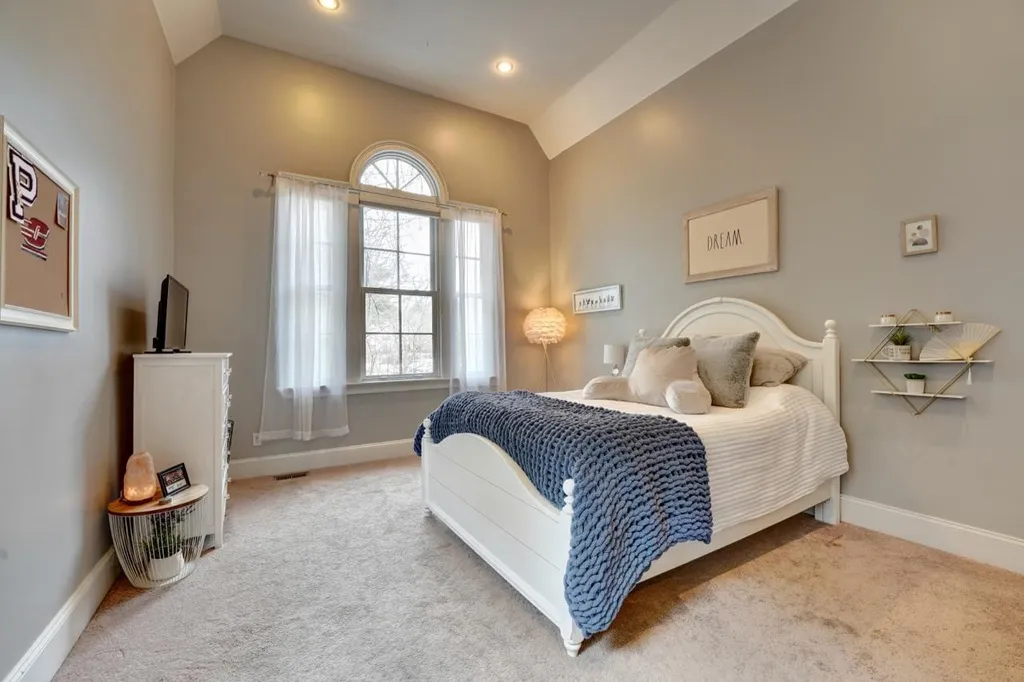 12 Whitehorse Drive Rye NH 03870