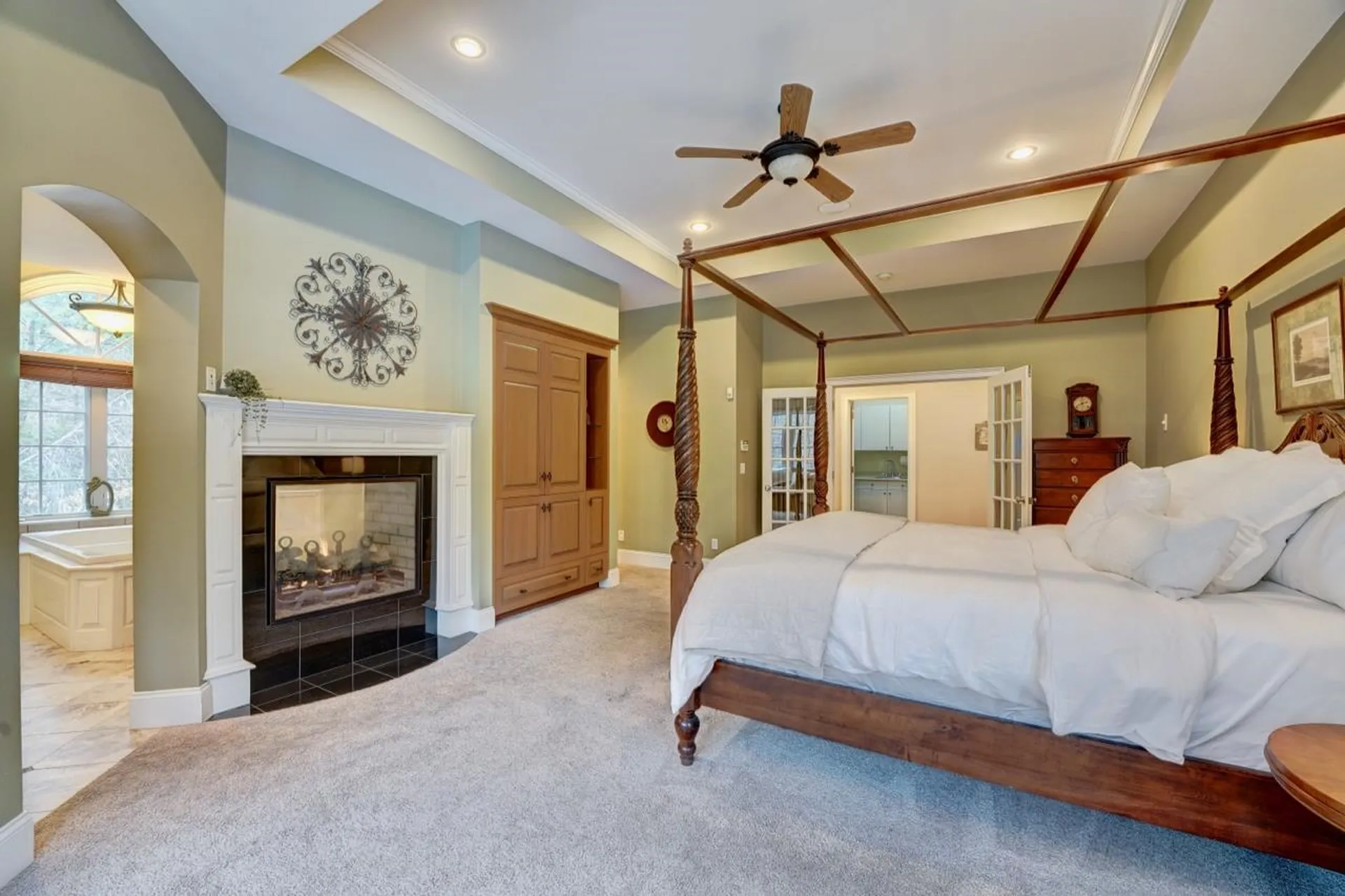 12 Whitehorse Drive Rye NH 03870