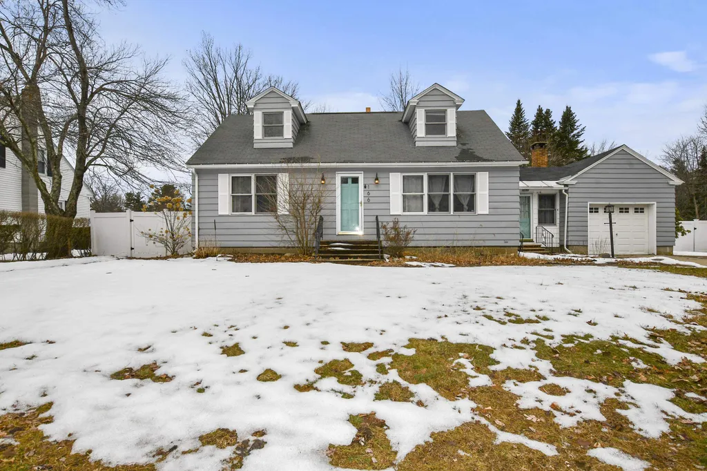 166 Exchange Avenue Manchester NH 03104