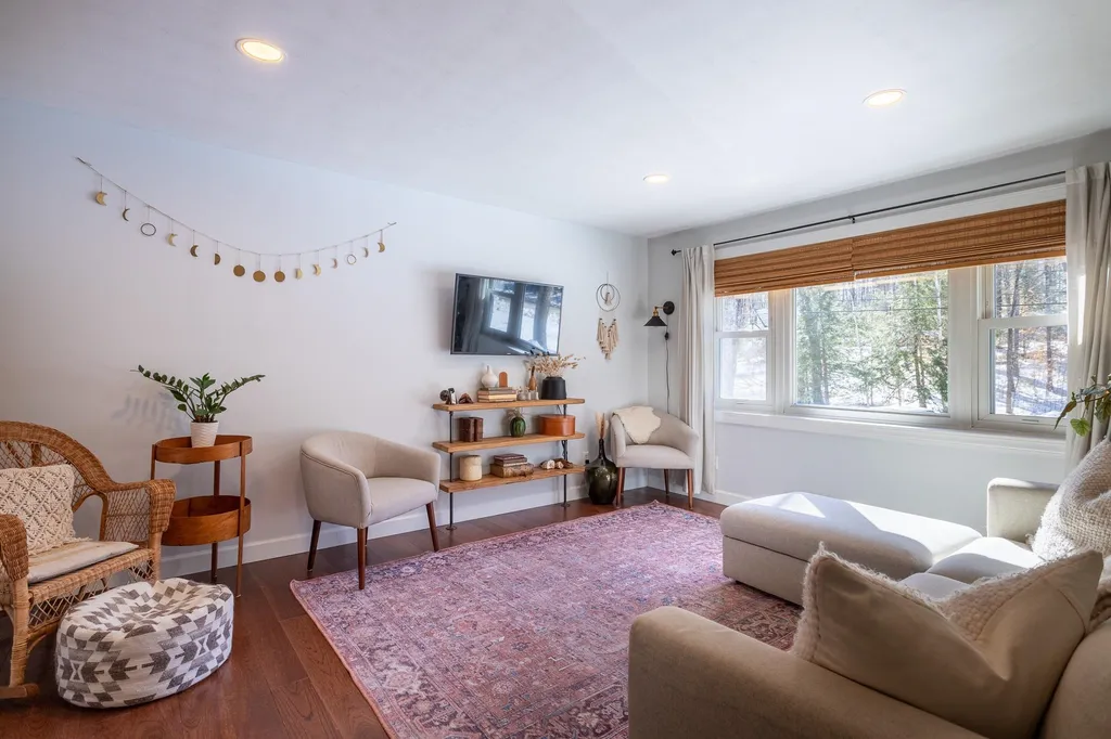 17 Tami Lane Epping NH 03042